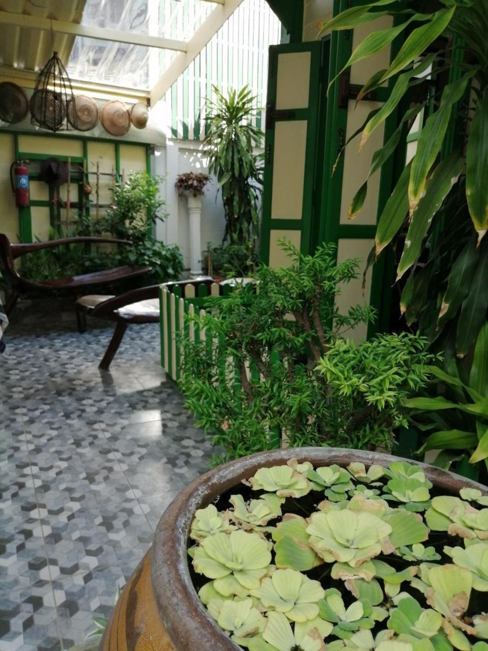 Bed and Breakfast Baan Tepa Boutique House Бангкок Экстерьер фото