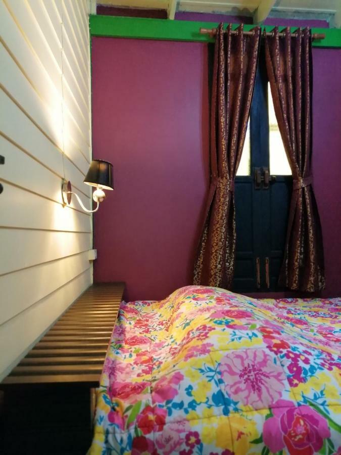 Bed and Breakfast Baan Tepa Boutique House Бангкок Экстерьер фото